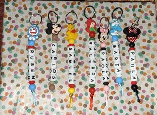 Lote de llaveros personalizados con nombres