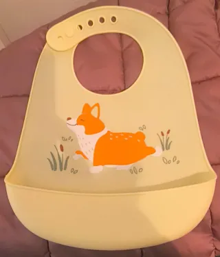 Babero silicona Corgi
