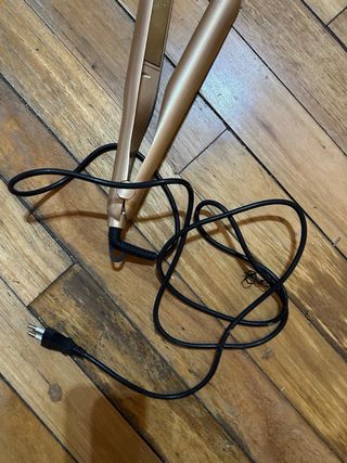 Plancha de pelo dorada