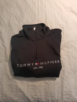Sudadera Tommy Hilfiger Negra Media Cremallera