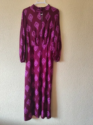 Vestido largo morado estampado