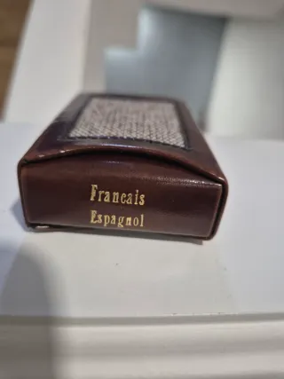 Miniature libri marroni