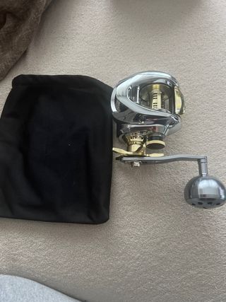 Carrete Baitcasting Jigging Spinning