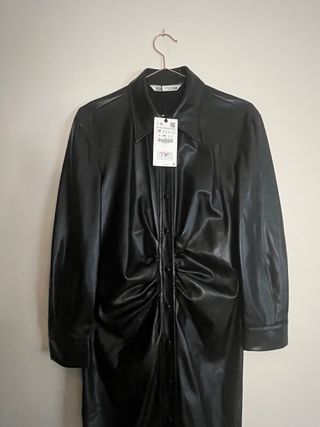 Vestido Zara de cuero sintético nuevo