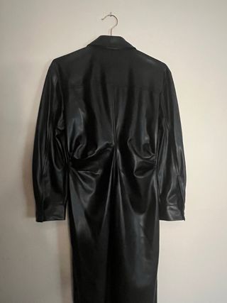 Vestido Zara de cuero sintético nuevo