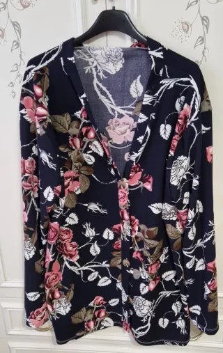 Maglia donna floreale curvy