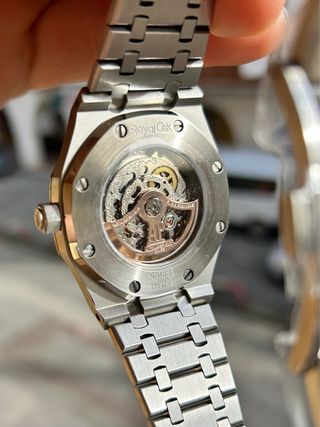 Liquidazione di spettacolari orologi