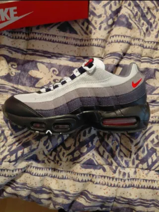 Nike Air Max 95 Negro Gris