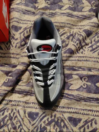Nike Air Max 95 Negro Gris