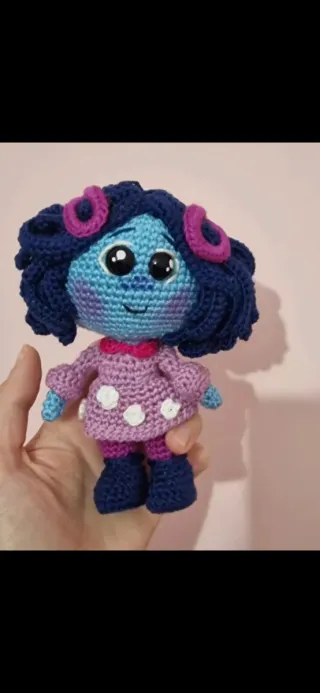 Muñeca de ganchillo Tristeza