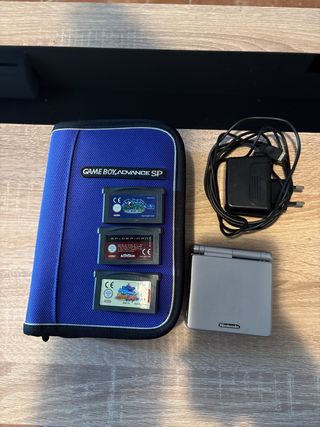 Nintendo Game Boy Advance SP Plata