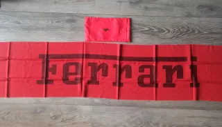 Sciarpa Ferrari con custodia