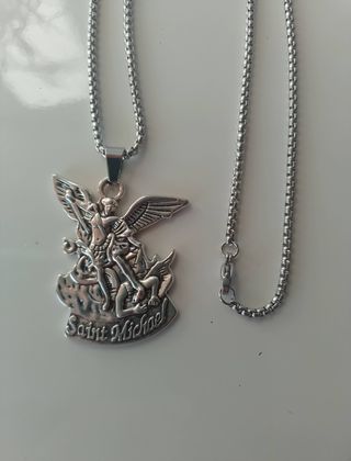 Collar San Miguel Arcángel 60cm. Acero inoxidable.