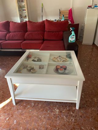 Mesa de centro de cristal y madera