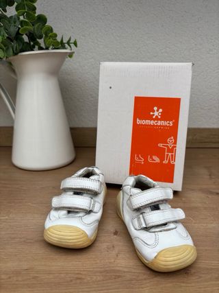 Biomecánics Niñ@ Zapatillas Blancas Velcro