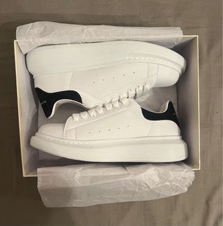 Alexander McQueen Blancas y Negras