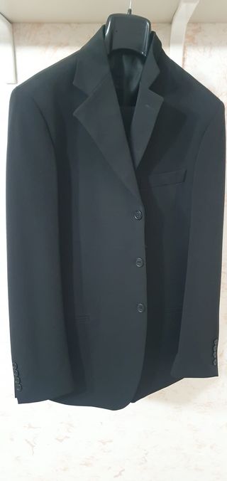 Completo giacca e pantaloni eleganti