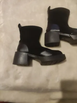 Botines negros talla 37