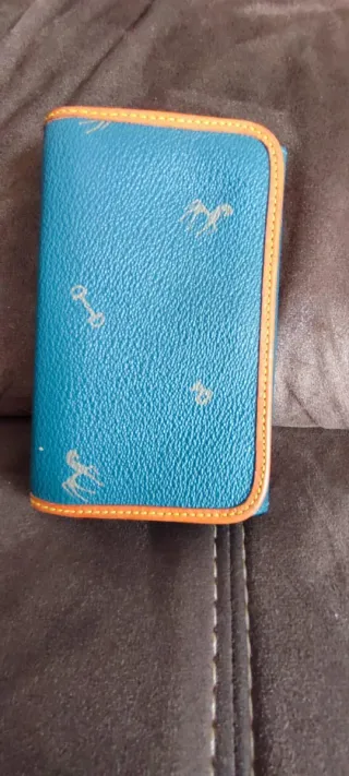 Cartera de piel petusco