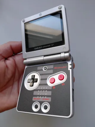 Nintendo Game Boy Advance SP NES