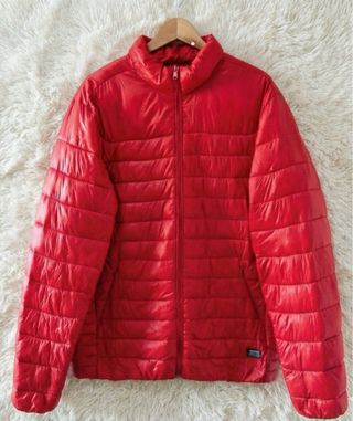 Chaqueta acolchada roja Pull&Bear XL