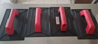 Llanas de albañilería