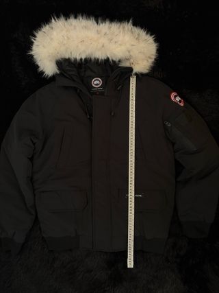 Parka Canada Goose Nera con Cappuccio