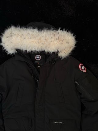Parka Canada Goose Nera con Cappuccio