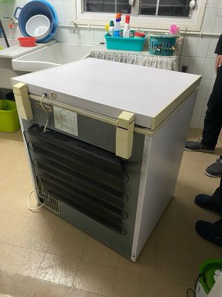 Congelador arcón 185L