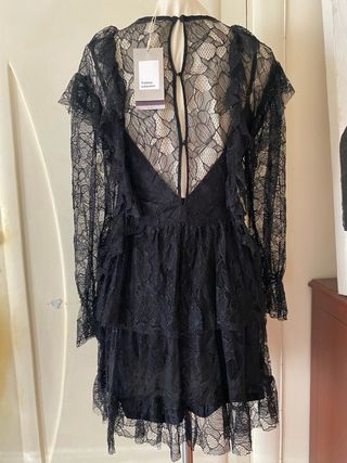 Vestido de encaje negro