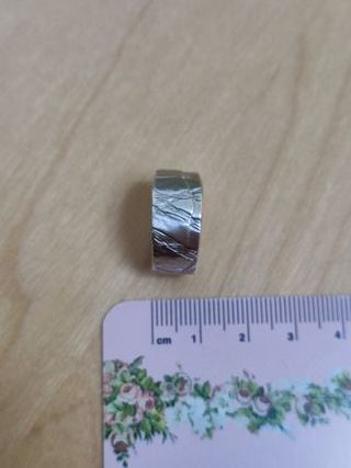 Anillo artesanal de plata de ley - trazos