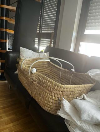 Cuna Moisés con Soporte y Ropa