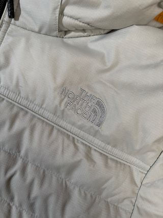 TNF 700 Plumífero Mujer XL Crema Capucha Puffer