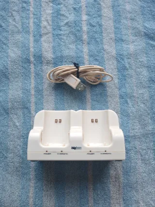 Caricabatterie doppio per Wii U Bigben + cavo USB