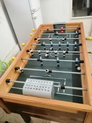 Futbolín de madera