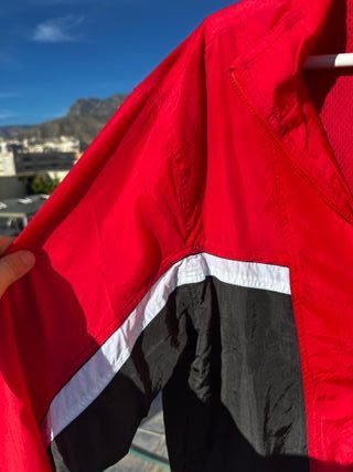 Chaqueta Nike Vintage Roja y Negra