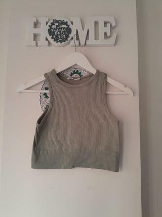 Top verde sin mangas
