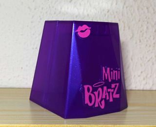 Scatola espositiva Mini Bratz - Nevra e Sasha