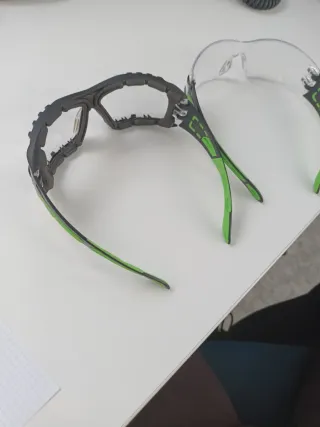 Gafas de seguridad transparentes