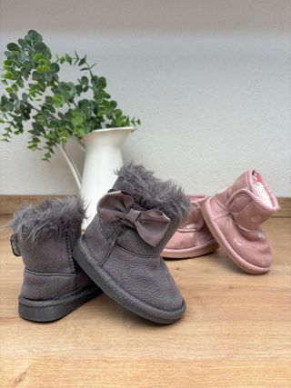 2 pares botas niña grises y rosas Talla 19