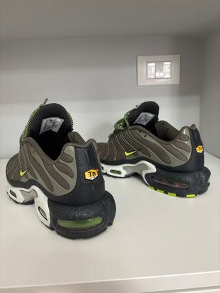 Nike TN Air Max Plus Verde Oliva