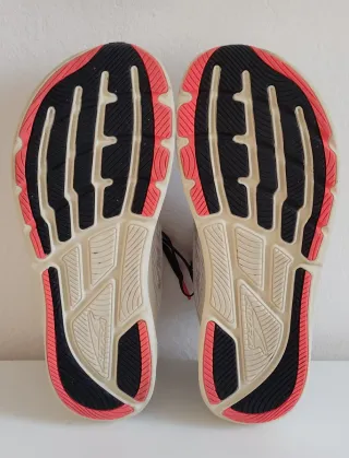 Zapatillas Altra Torin 8 sin estrenar