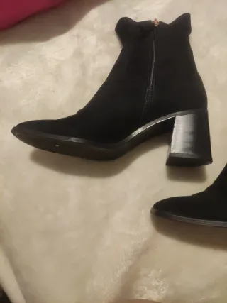 Botines   zara negros tacón 38