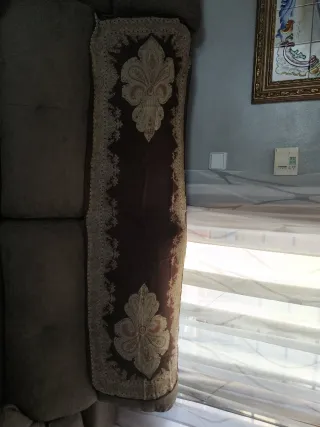 Foulard marrón con diseño floral