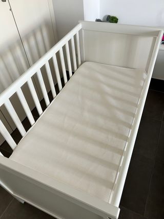 Cuna Ikea Bebé + Colchón y Funda