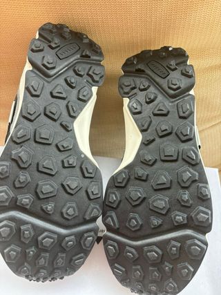 Zapatillas RUN OF Talla 42 Nuevas sin estrenar