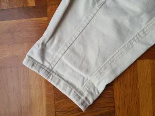 Pantalon vaquero Bershka beige Talla 36
