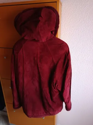 Abrigo piel vuelta burdeos