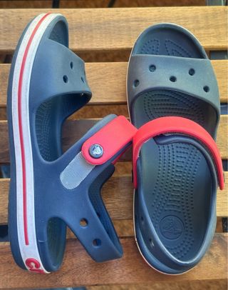 Sandalias Crocs Azul y Rojo niños