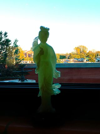 Statuetta Dea Guanyin in giada inizi XX secolo